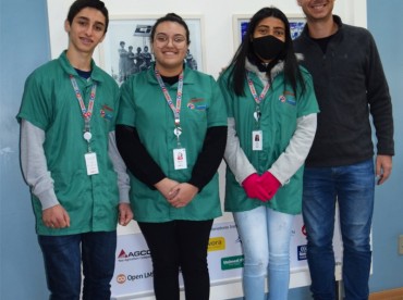 Jovens da Unidade Digicon visitam a sede do Projeto Pescar